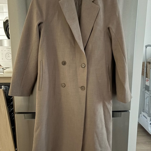 Aritzia - The Slouch Coat (Re)essential in Heather Nomad Taupe (2XS) - Picture 4 of 6